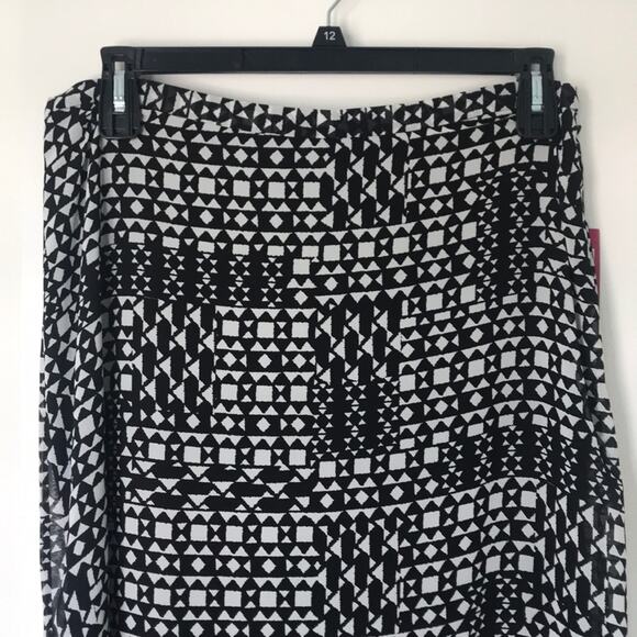 “Vince Camino” Black/White Print Sheer Skirt, Size 12, NWT - Picture 2 of 9